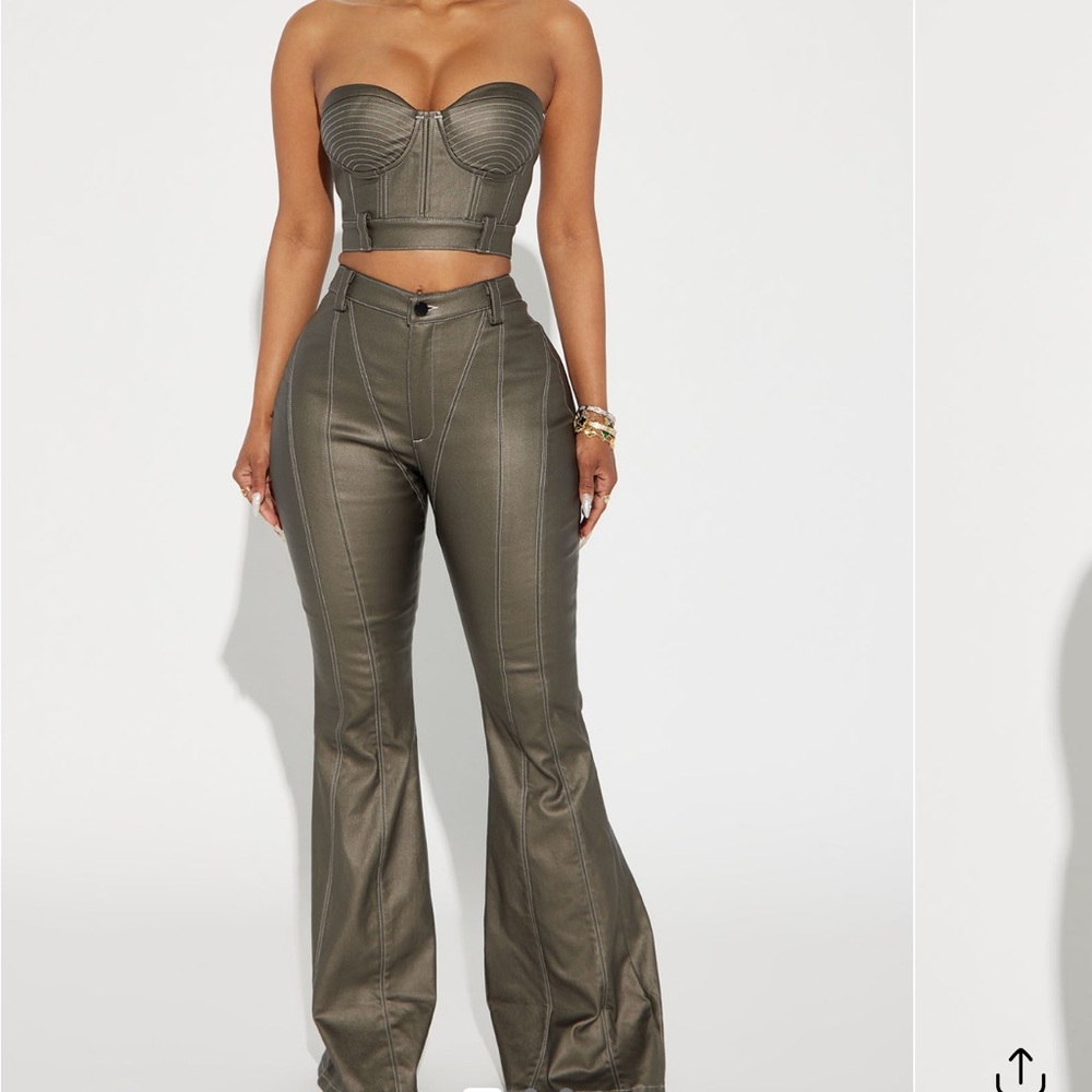 Women’s strapless two piece leather set